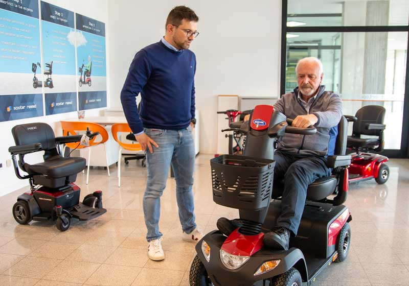 Scooter elettrici anziani e disabili